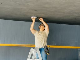 Hemfix Möbelmontering handyman  Fixarservice / Fixartjänst